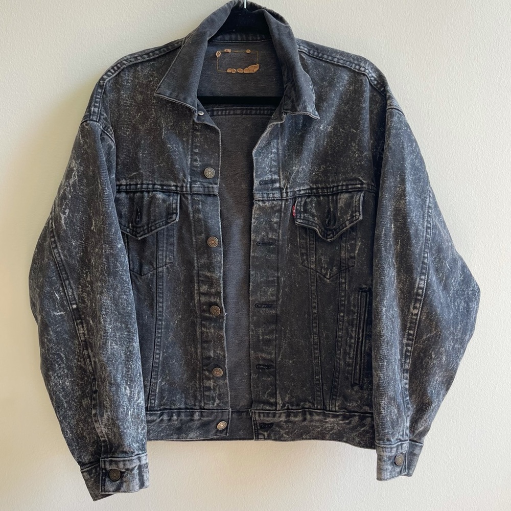 Vintage LEVIS black acid wash denim jacket